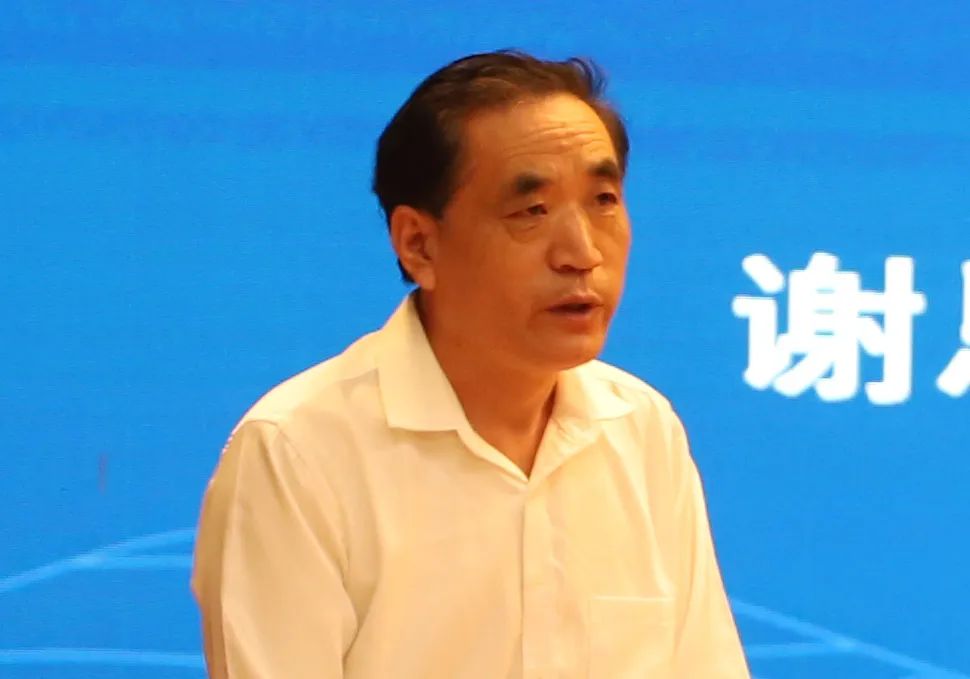 5、山東省發(fā)展和改革委員會城鎮(zhèn)化辦副主任  謝恩年.jpg